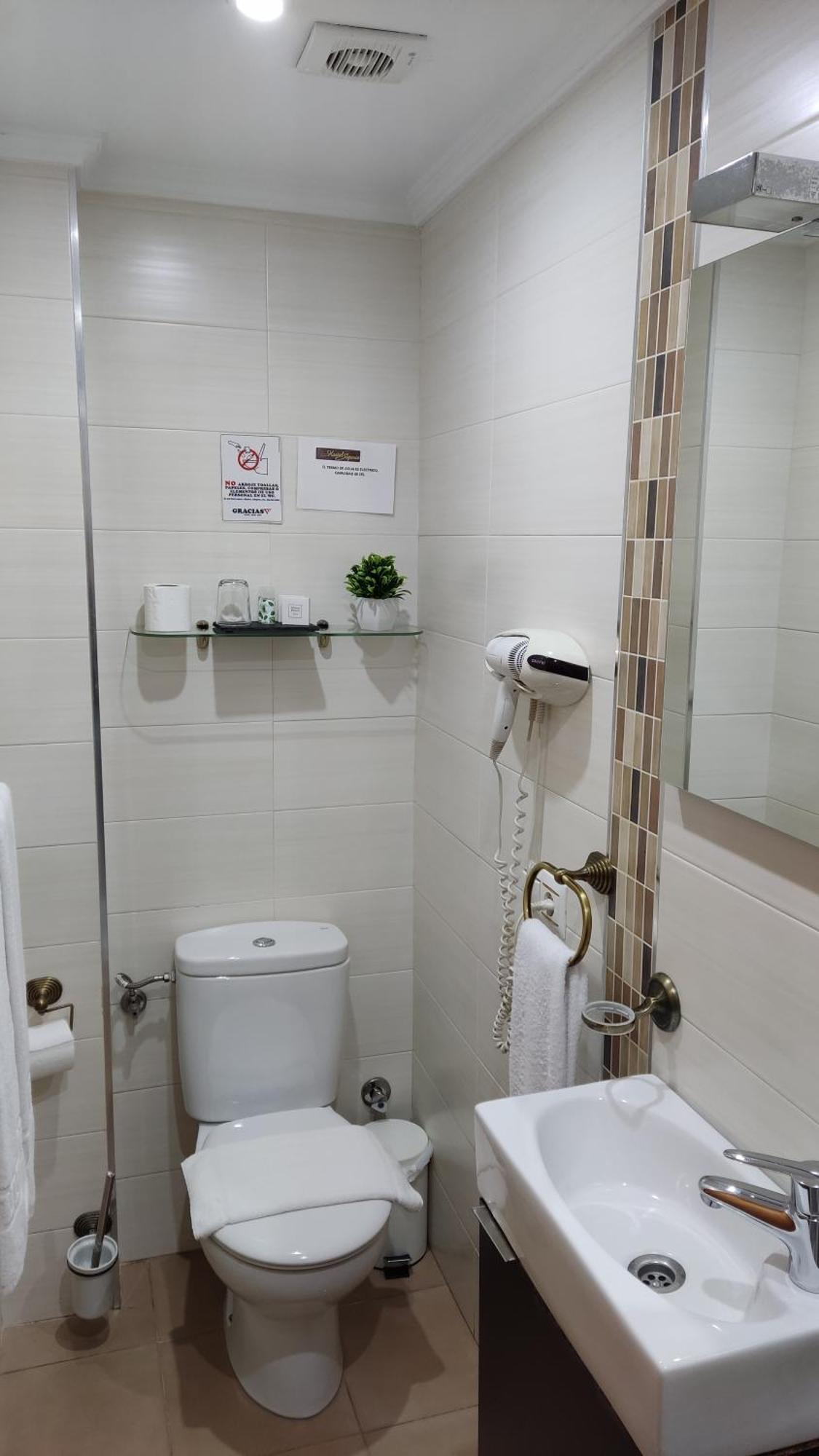 Hostal Segovia Adults Only Ruang foto