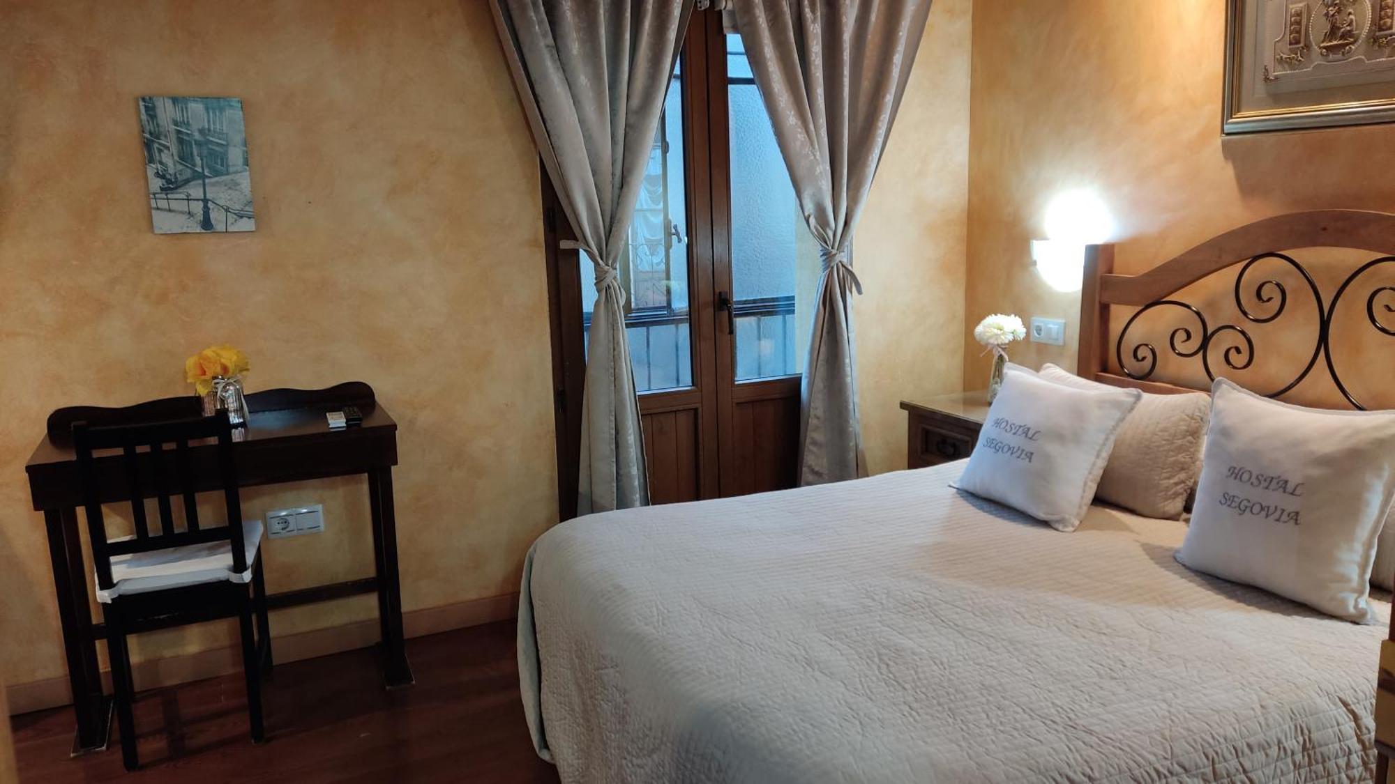 Hostal Segovia Adults Only Ruang foto