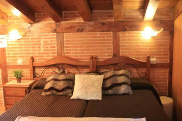 Hostal Segovia Adults Only Bagian luar foto